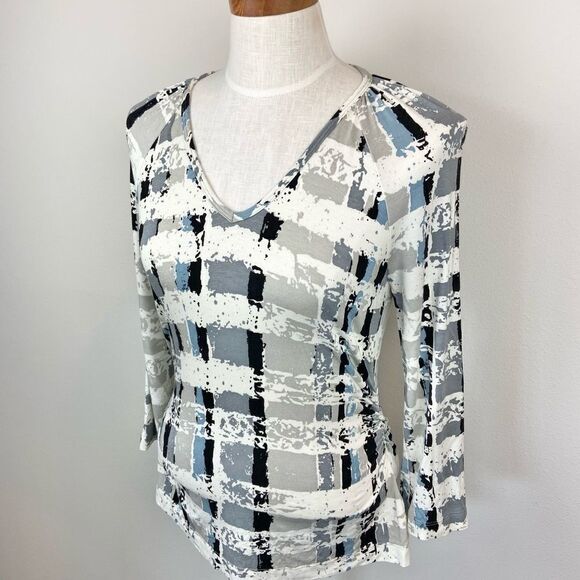 St. John V-Neck Block Print 3/4 Sleeve Top - Picture 2 of 6